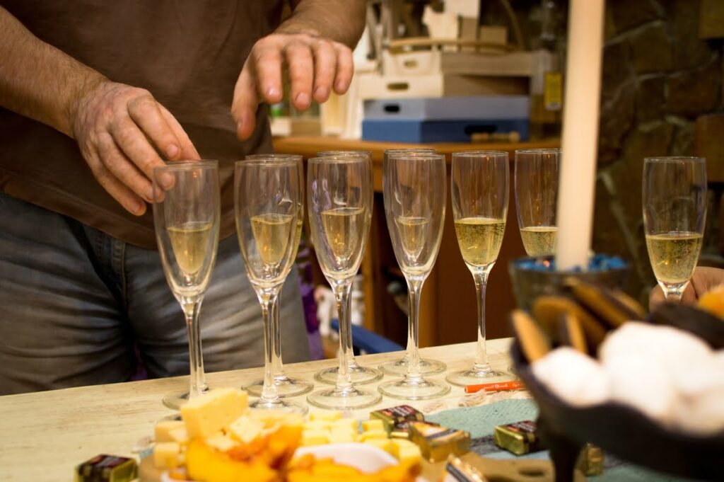 Cómo organizar una cata de vinos en casa